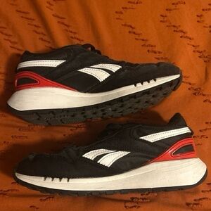 Big Kids Reebok SZ 13.